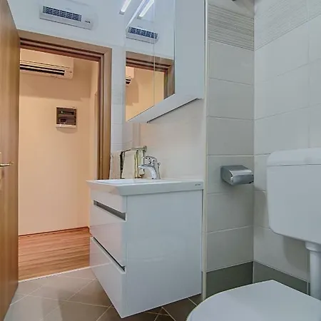 Apartment Zora & Natale *