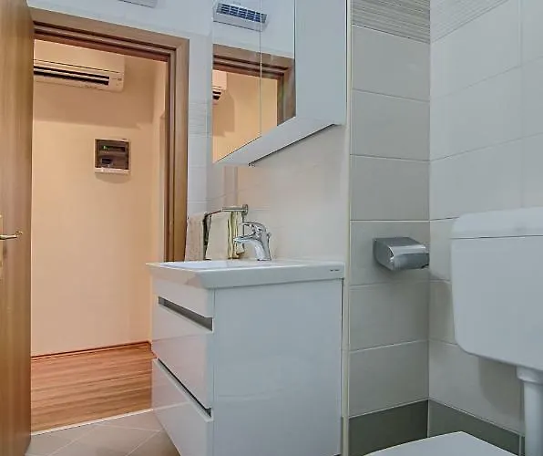 Apartment Zora & Natale *