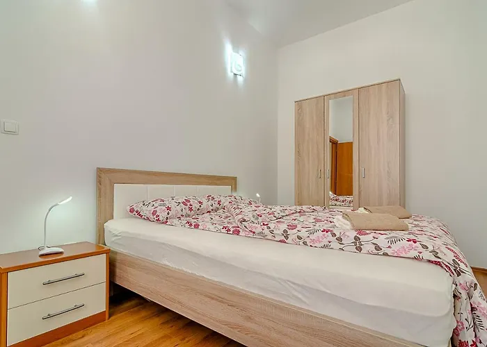 Zora & Natale Apartment *