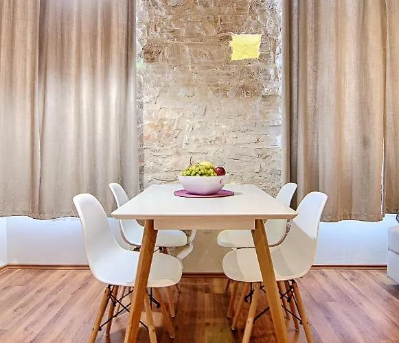 Apartment Zora & Natale *