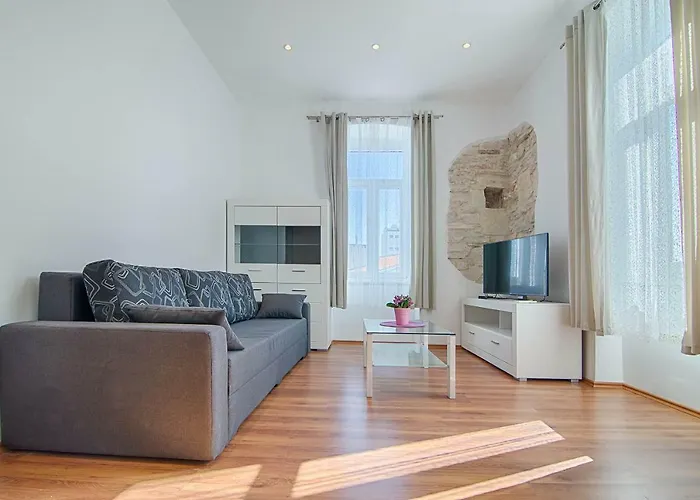Zora & Natale Apartment